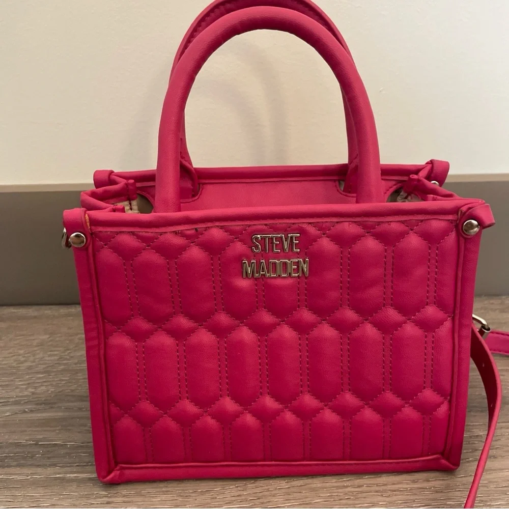 Steve Madden Quilted Fuschia Mini Tote Handbag with Shoulder‎ Strap